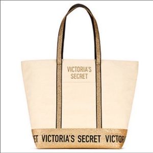 ⭐️⭐️Brand New Victoria Secret Tote Bag⭐️⭐️